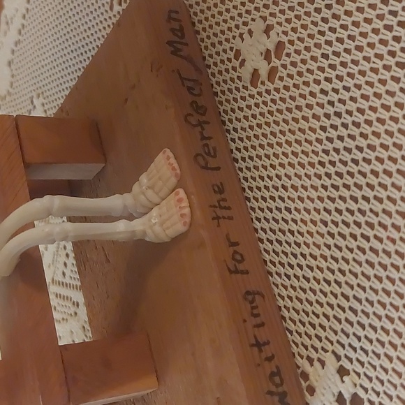 Skeleton Funny Figurine Waiting For The Perfect Man Origin Unknown - Picture 6 of 14